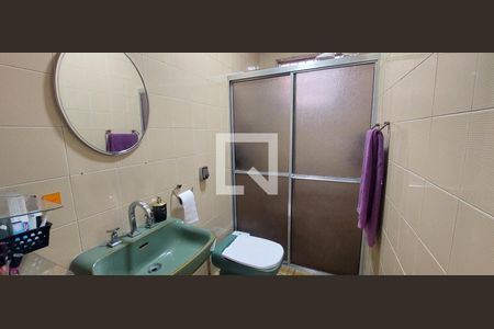 Casa à venda com 120m², 3 quartos e 2 vagasBanheiro Quarto 1 suíte