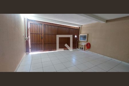 Casa à venda com 120m², 3 quartos e 2 vagasGaragem