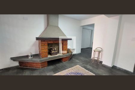 Casa à venda com 120m², 3 quartos e 2 vagasEspaço Lareira