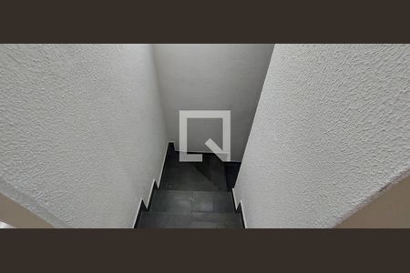 Casa à venda com 120m², 3 quartos e 2 vagasEscada