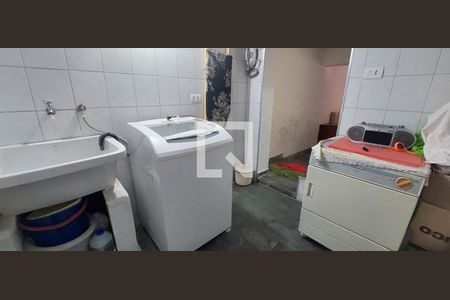 Casa à venda com 120m², 3 quartos e 2 vagasÁrea de Serviço