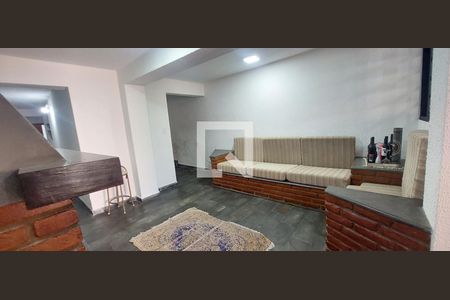 Casa à venda com 120m², 3 quartos e 2 vagasEspaço Lareira