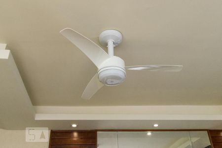 Sala - Ventilador de apartamento à venda com 3 quartos, 520m² em Olaria, Rio de Janeiro