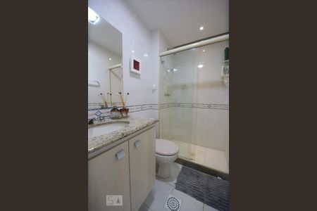 Banheiro de apartamento à venda com 3 quartos, 87m² em Recreio dos Bandeirantes, Rio de Janeiro