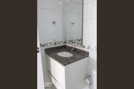 Apartamento à venda com 49m², 2 quartos e 1 vaga Apartamento à venda com 49m², 2 quartos e 1 vagaBanheiro