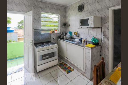 Cozinha de casa à venda com 2 quartos, 170m² em Vila Monumento, São Paulo