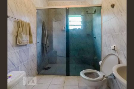 Banheiro de casa à venda com 2 quartos, 492m² em Vila Monumento, São Paulo