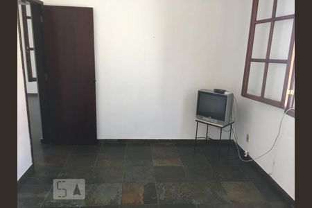 Sala de casa à venda com 2 quartos, 80m² em Taquara, Rio de Janeiro