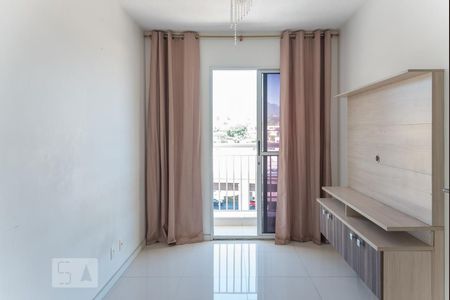 Apartamento para alugar com 45m², 2 quartos e 1 vagaSala