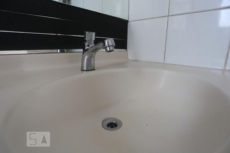 Apartamento à venda com 52m², 2 quartos e 1 vagaBanheiro - Torneira