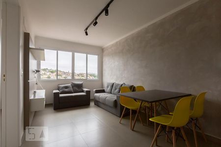 Sala de apartamento para alugar com 1 quarto, 47m² em Partenon, Porto Alegre