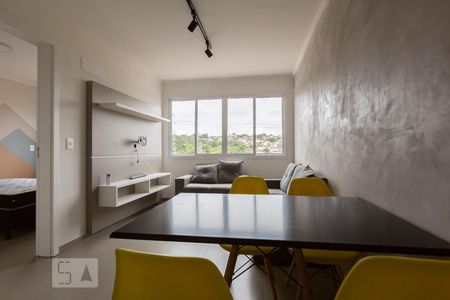 Sala de apartamento para alugar com 1 quarto, 47m² em Partenon, Porto Alegre
