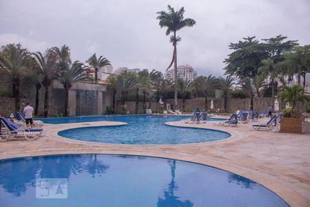 Studio à venda com 50m², 1 quarto e 1 vagaÁrea comum - Piscina