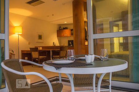 Studio à venda com 50m², 1 quarto e 1 vagaVaranda