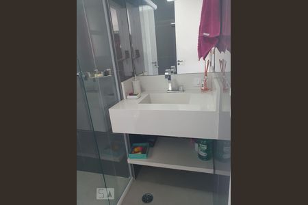 Apartamento à venda com 78m², 3 quartos e 1 vagaBanheiro - Torneira
