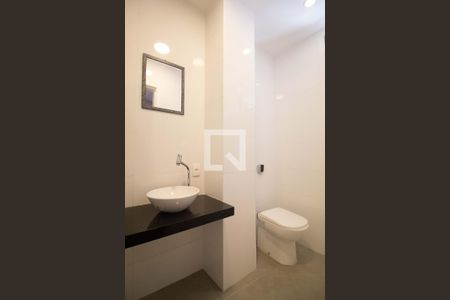 Apartamento para alugar com 88m², 3 quartos e 1 vaga Apartamento para alugar com 88m², 3 quartos e 1 vagaBanheiro da Área de serviço