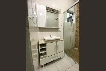 Casa à venda com 120m², 4 quartos e 4 vagasBanheiro