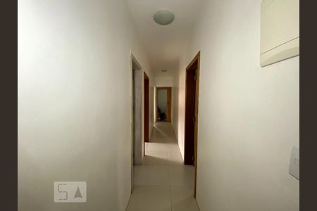 Casa à venda com 120m², 4 quartos e 4 vagasCorredor