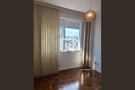 Apartamento à venda com 2 quartos, 75m² em Auxiliadora, Porto Alegre