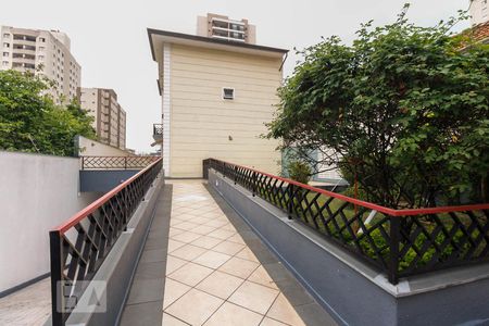 Casa de condomínio à venda com 188m², 4 quartos e 3 vagasFachada 