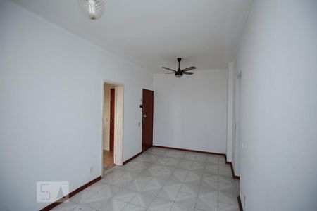 Apartamento à venda com 80m², 3 quartos e 1 vagaSala