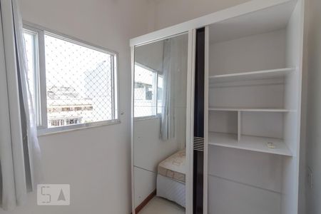Quarto de apartamento à venda com 1 quarto, 38m² em Leme, Rio de Janeiro