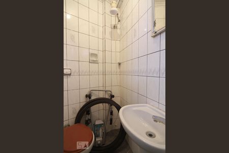 Casa à venda com 165m², 3 quartos e 2 vagasBanheiro de Serviço
