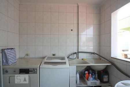 Casa à venda com 165m², 3 quartos e 2 vagasÁrea de Serviço