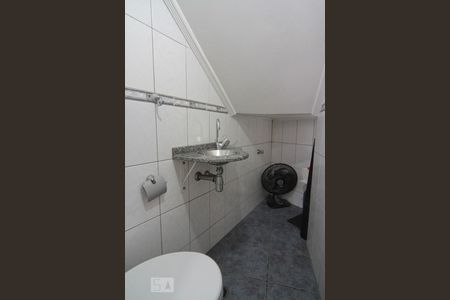 Casa à venda com 165m², 3 quartos e 2 vagasLavabo