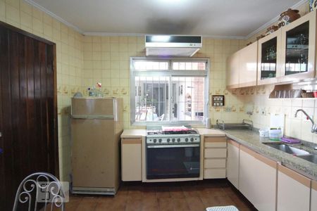 Casa à venda com 165m², 3 quartos e 2 vagasCozinha