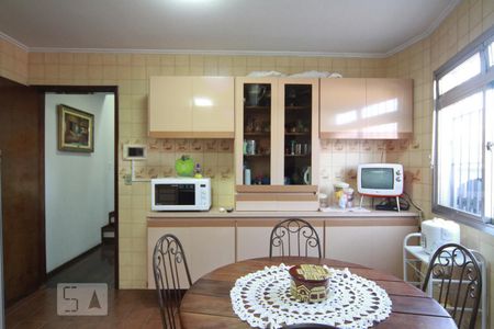 Casa à venda com 165m², 3 quartos e 2 vagasCozinha