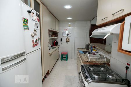 Apartamento à venda com 55m², 2 quartos e 1 vagaCozinha
