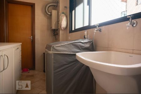 Apartamento à venda com 130m², 3 quartos e 2 vagasÁrea de Serviço