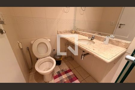 Banheiro da Suíte de apartamento para alugar com 2 quartos, 63m² em Setor Bela Vista, Goiânia