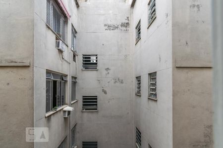 Vista do Quarto 1 de apartamento para alugar com 2 quartos, 70m² em Ramos, Rio de Janeiro