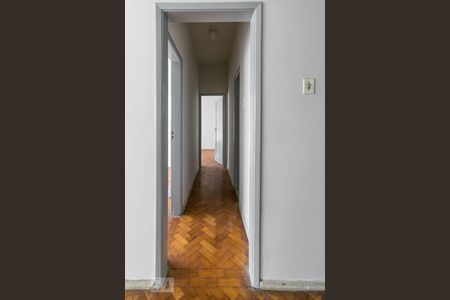 Corredor de apartamento para alugar com 2 quartos, 70m² em Ramos, Rio de Janeiro