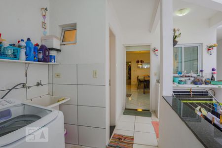 Casa à venda com 192m², 3 quartos e 4 vagas Casa à venda com 192m², 3 quartos e 4 vagasÁrea de Serviço