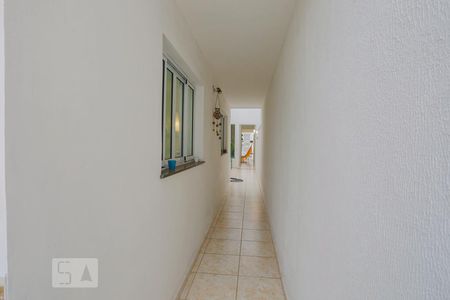 Casa à venda com 192m², 3 quartos e 4 vagas Casa à venda com 192m², 3 quartos e 4 vagasCorredor