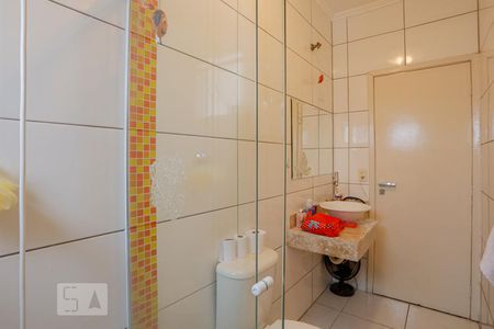 Casa à venda com 192m², 3 quartos e 4 vagas Casa à venda com 192m², 3 quartos e 4 vagasBanheiro Suíte