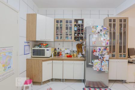 Casa à venda com 192m², 3 quartos e 4 vagas Casa à venda com 192m², 3 quartos e 4 vagasCozinha