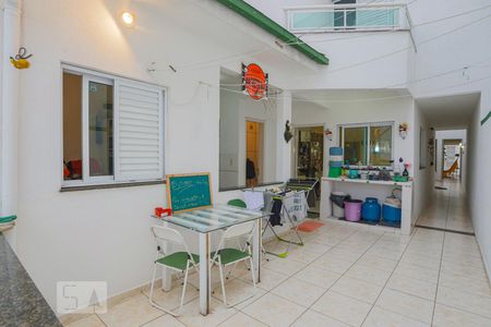 Casa à venda com 192m², 3 quartos e 4 vagas Casa à venda com 192m², 3 quartos e 4 vagasÁrea de Serviço