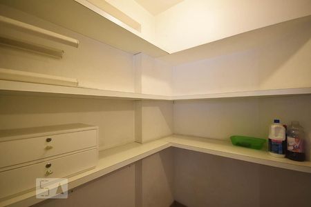 Apartamento à venda com 98m², 3 quartos e 2 vagasDespensa