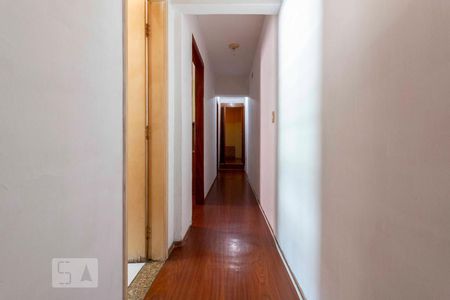 Corredor de casa à venda com 5 quartos, 125m² em Vila Primavera, São Paulo