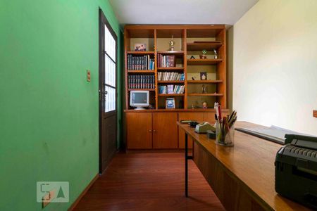 Casa à venda com 125m², 5 quartos e 2 vagasQuarto 5 - Escritorio 