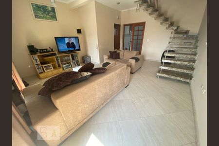 Sala de casa para alugar com 4 quartos, 350m² em Vila Talarico, São Paulo