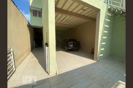 Casa para alugar com 350m², 4 quartos e 8 vagasÁrea Externa