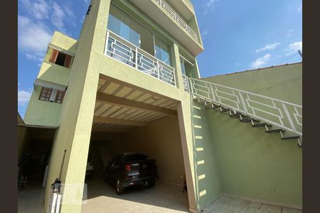 Casa para alugar com 350m², 4 quartos e 8 vagasÁrea Externa