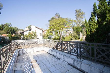 Casa de condomínio para alugar com 490m², 3 quartos e 4 vagasVaranda Suíte 3