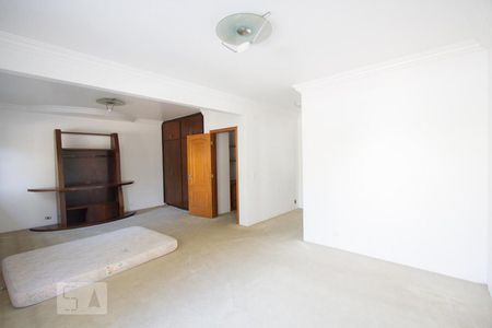 Casa de condomínio para alugar com 490m², 3 quartos e 4 vagasSuíte 3