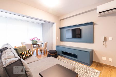 Sala de apartamento à venda com 1 quarto, 44m² em Indianópolis, São Paulo